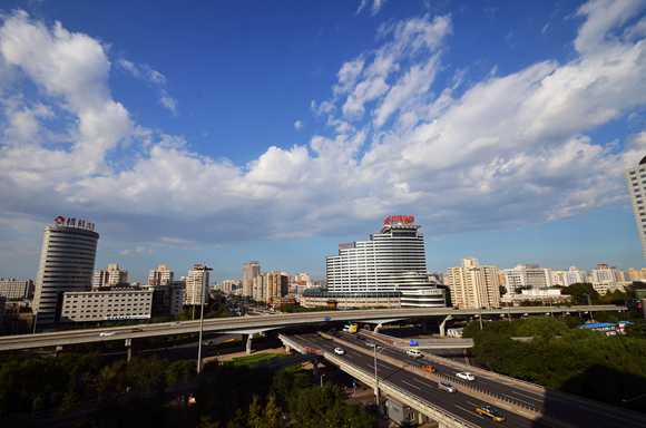 ±±¾©Ìì¿Õ·ÅÇç Ìì°²ÃÅµØÇøÓÎÈËÈçÖ¯