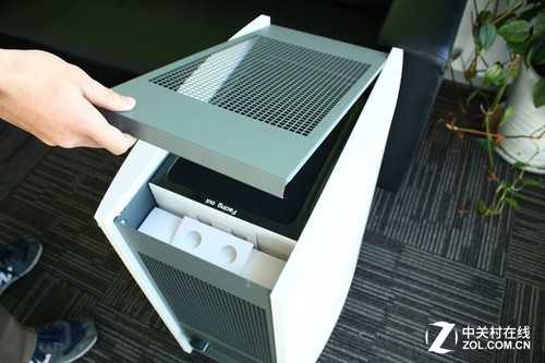 打开上盖即可看到内部的滤网